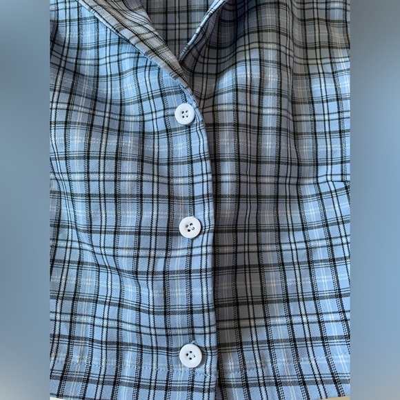 3/$20 Shein Cropped Button Up Shirt Womens Blue Plaid Short Sleeve Collared M - Picture 2 of 8